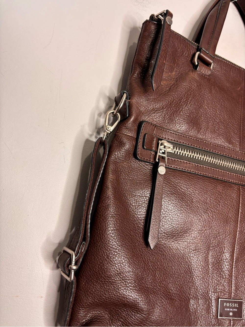 Fossil Dawson Fold-Over Genuine Leather Convertible Tote Crossbody Bag in Brown - Picture 4 of 12
